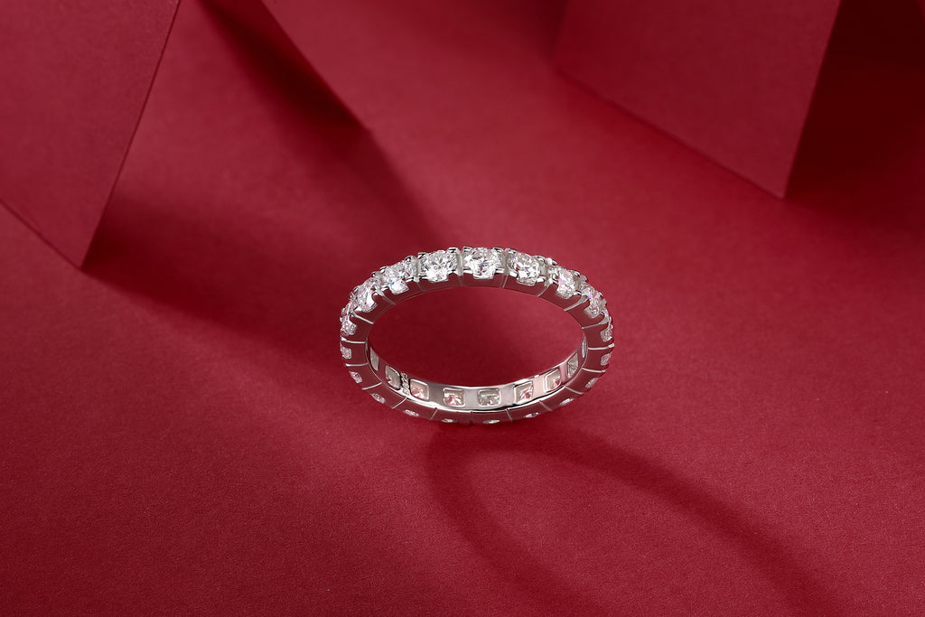Starry Sky – S925 Moissanite Silver Ring (Luxury Diamond‑Cut Shine)