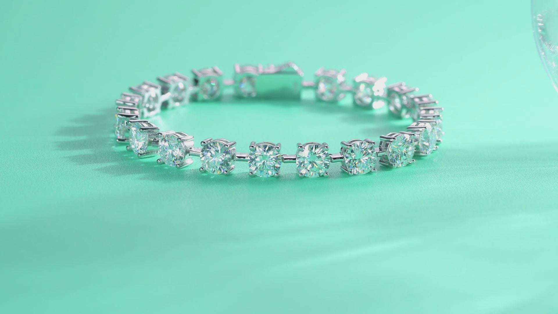 Time Luxury Fashion Mossan Diamond S925 Silver Bracelet Comparable To Natural Diamonds