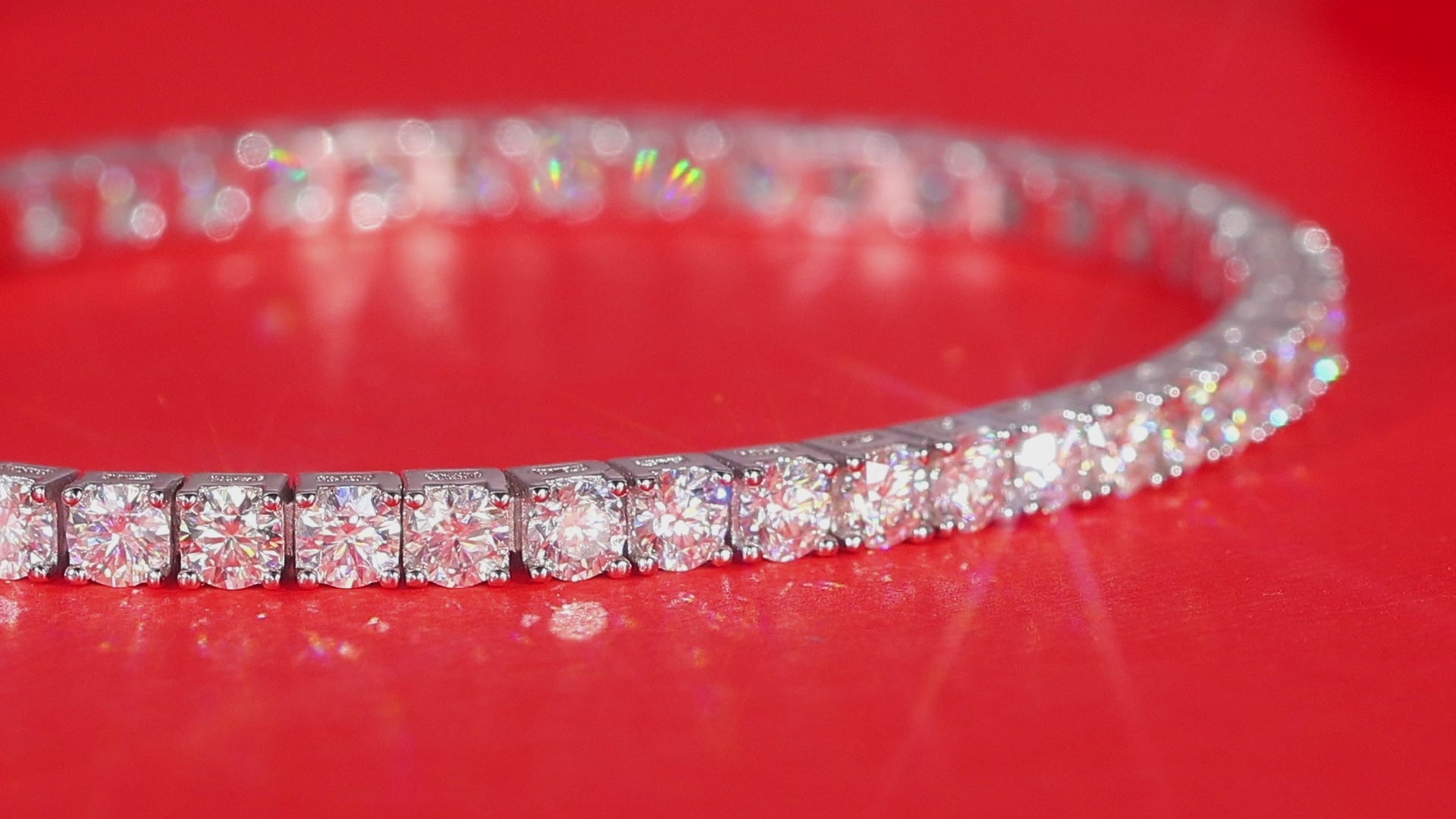 Unique S925 Moissanite Silver Bracelet – Luxury Diamond‑Cut Shine